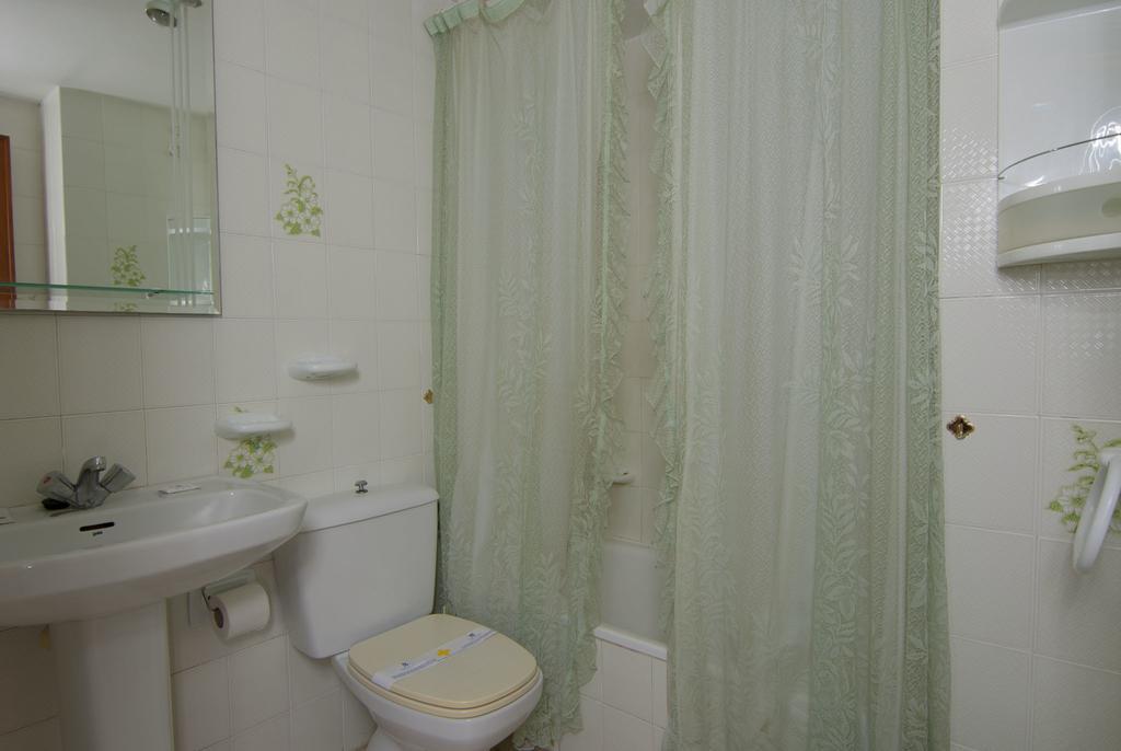 Marblau Iris- Julio Y Agosto Solo Familias Apartment